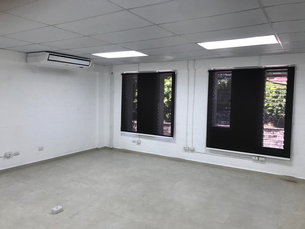 Proyecto Renovación de oficina corporativa construido por RV Ingenieros en San Salvador