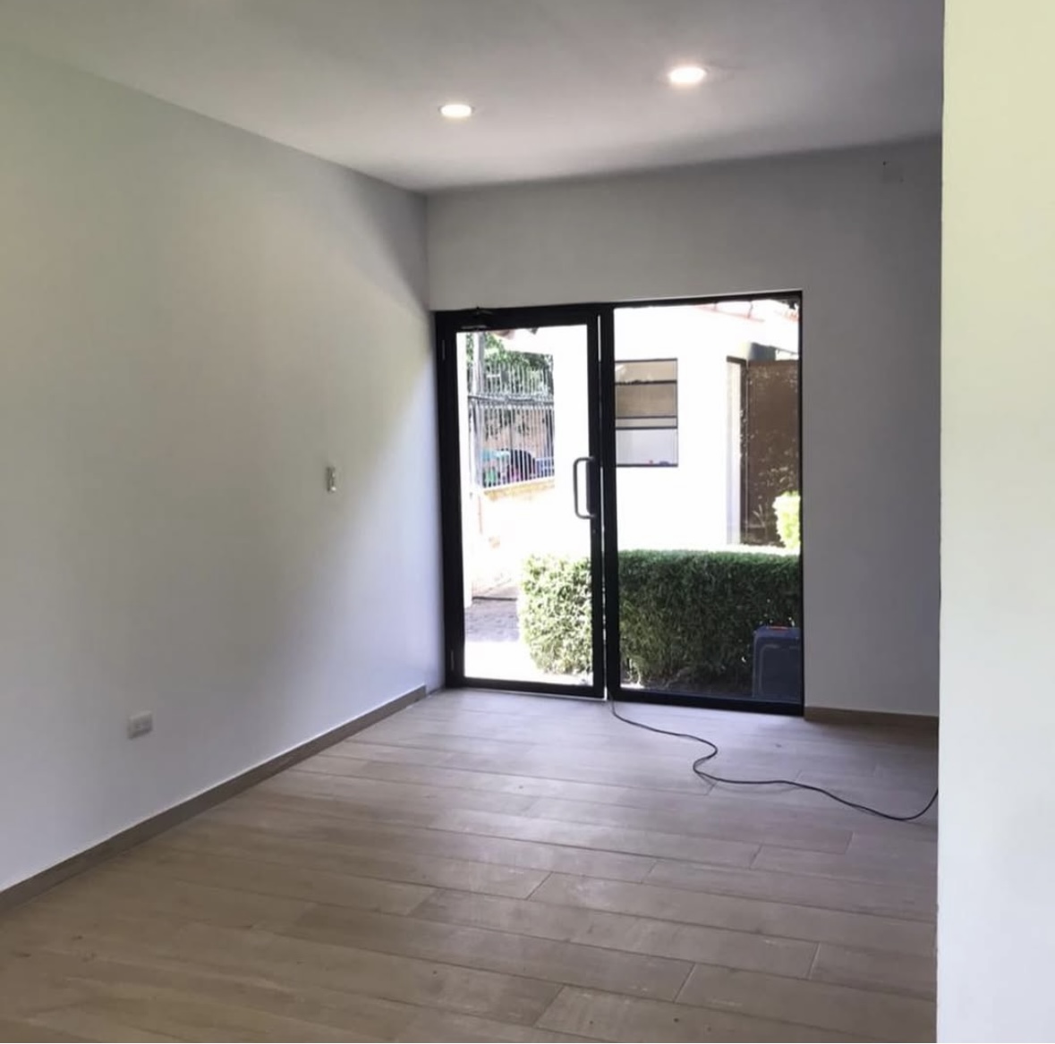 Diseño y construcción de Showroom empresa comercial, imagen 4 de la galería