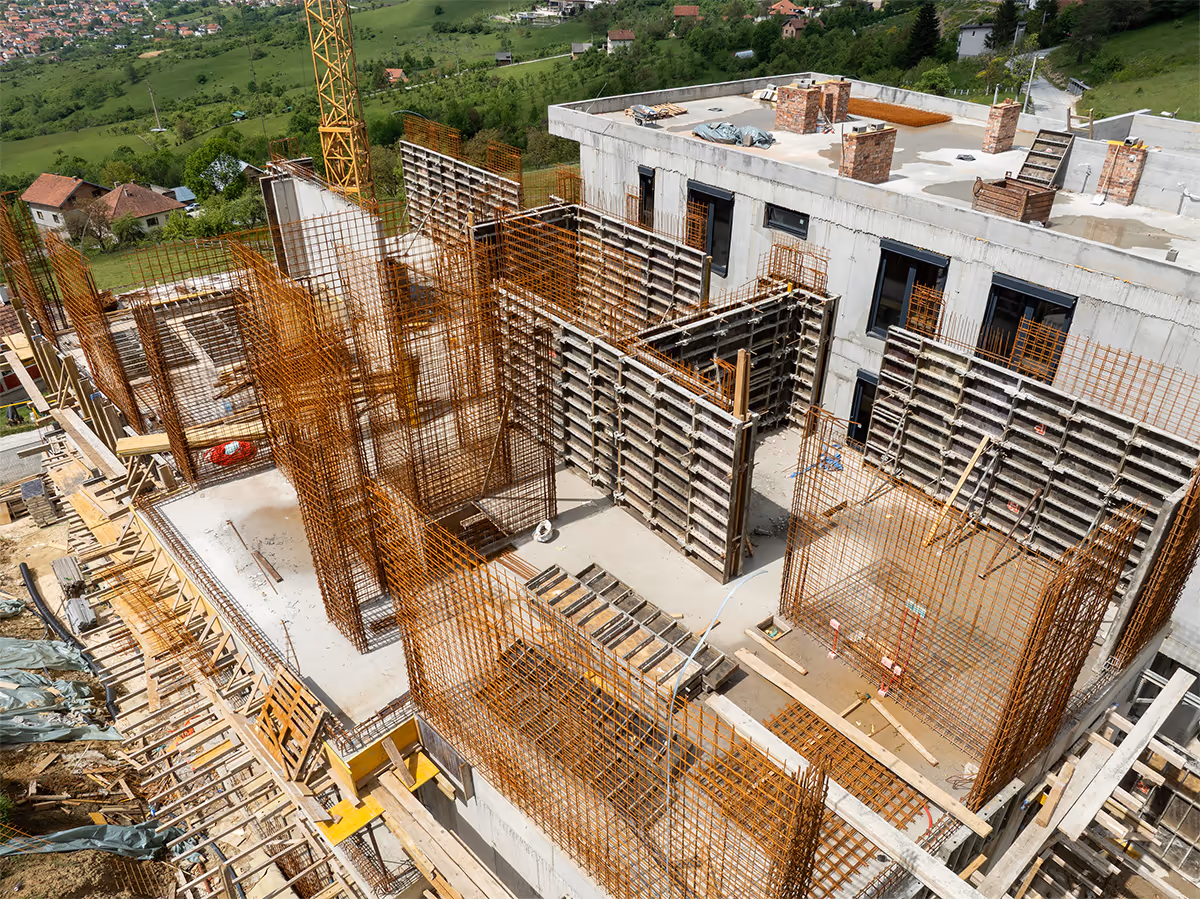 Obra gris en construcción ejecutada por RV Ingenieros Constructores en El Salvador
